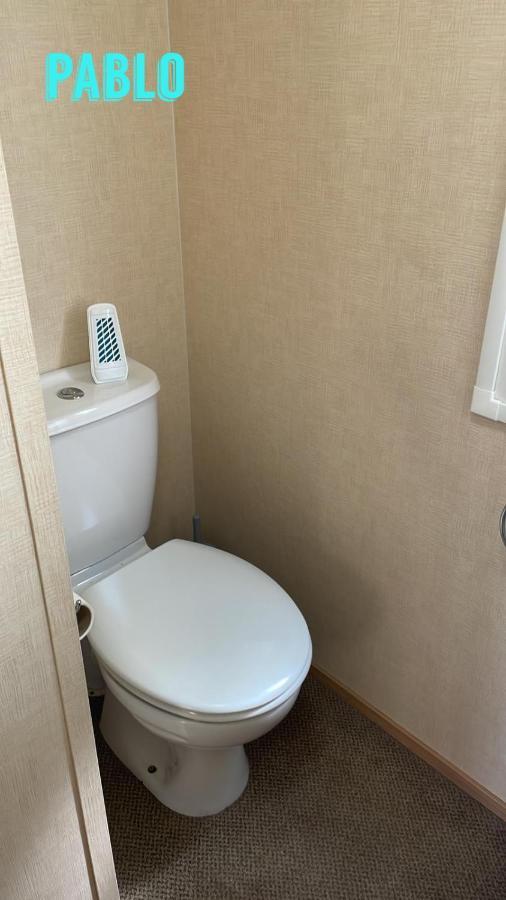 Towyn Six Berth En Suite Caravan Rhyl Bagian luar foto