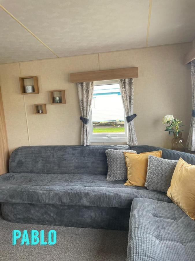 Towyn Six Berth En Suite Caravan Rhyl Bagian luar foto