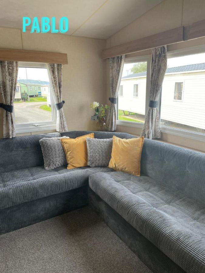 Towyn Six Berth En Suite Caravan Rhyl Bagian luar foto